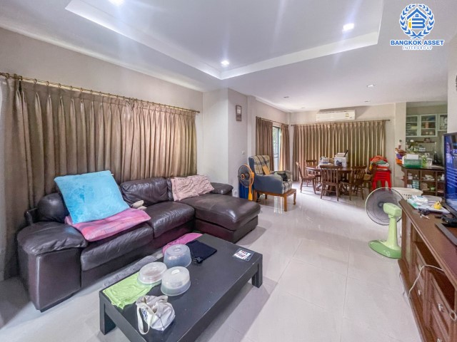 *****บ้านเดี่ยวมือสอง ม.เศรษฐสิริ ราชพฤกษ์-จรัญฯ12 ดีไซน์สุดโดดเด่น เนื้อที่ 69.9 ตร.ว. ฟังก์ชัน 3 ห้องนอน 3 ห้องน้ำ จอดรถได้ 2 คัน แถมฟรี ! เครื่องปรับอากาศ 3 เครื่อง บนทำเลเดินทางสะดวก เชื่อมต่อถนนราชพฤกษ์, ถนนจรัญสนิทวงศ์, ถนนพรานนก, ถนนบรมราชชนี ใกล้เซ็นทรัลปิ่นเกล้า